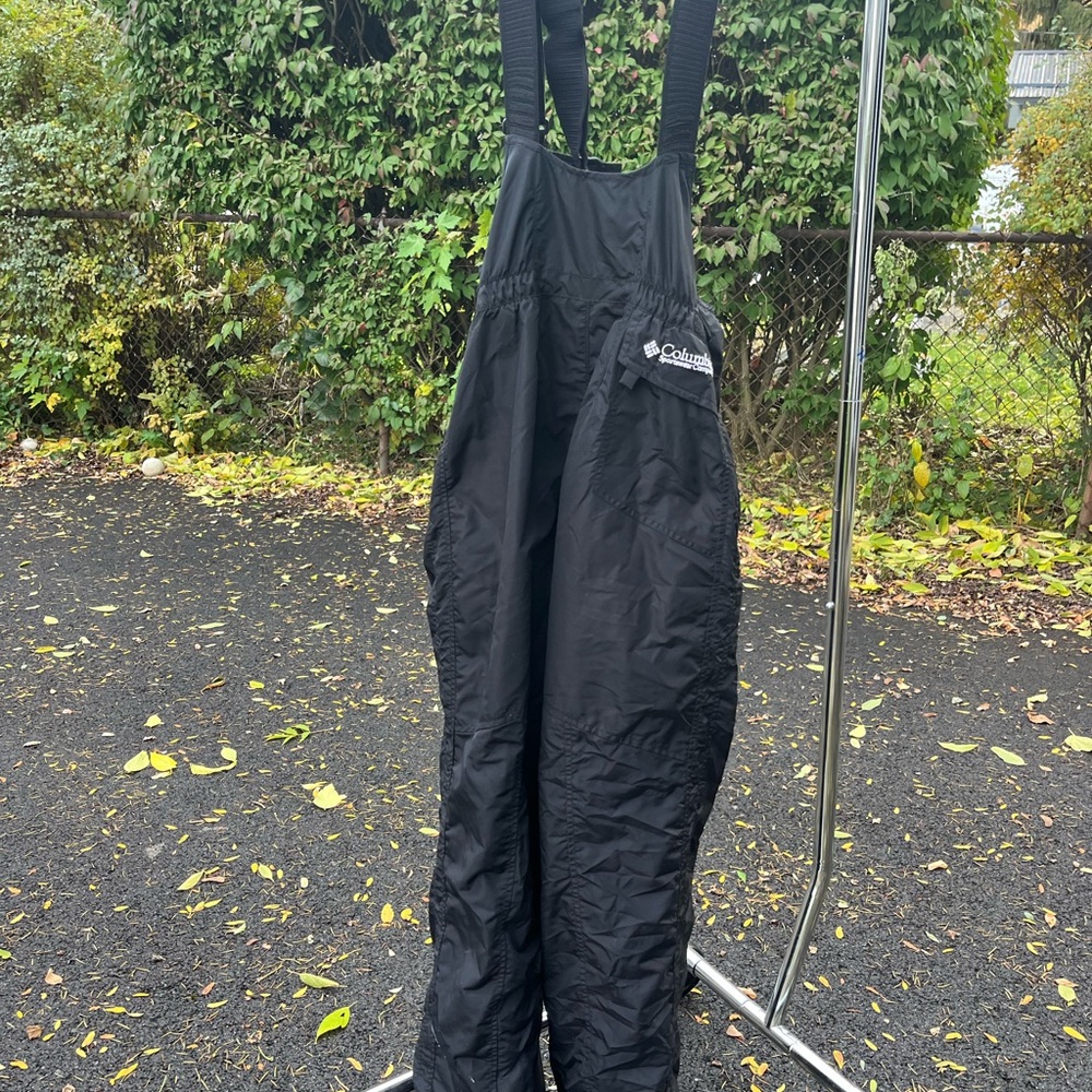 Columbia Black Sportswear Bib